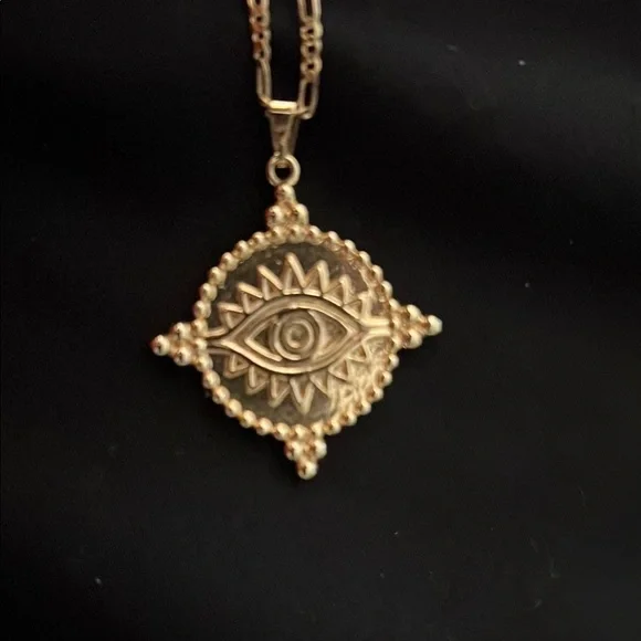 ⭐️ SALE ⭐️ Gold Evil Eye Pendant Necklace - Picture 3 of 6